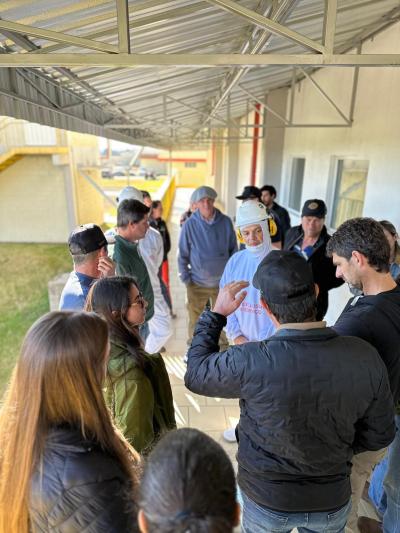 Grupo de produtores do Sindicato Rural de Laranjeiras do Sul realiza visitas técnicas em Guarapuava